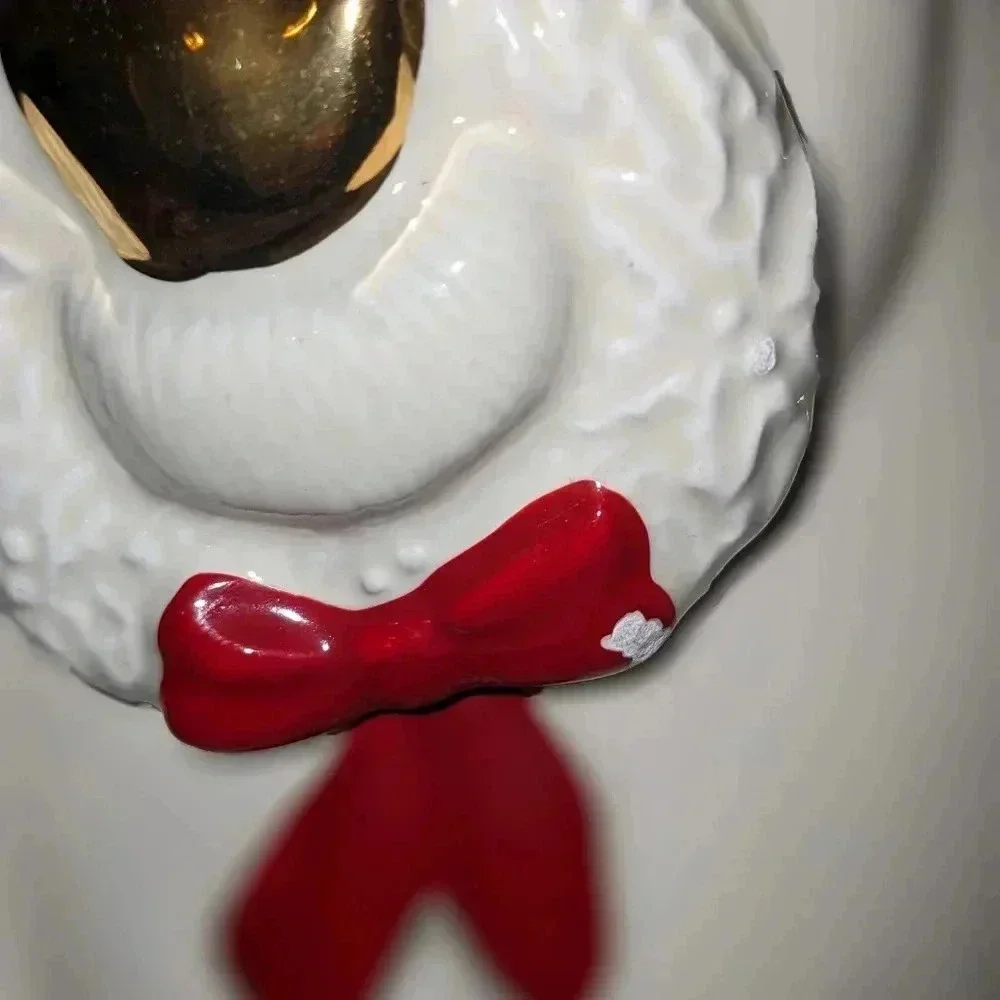 LENOX HOLIDAY PORCELAIN‎ SANTA PITCHER Vintage 1999  Holly Berries Gold Trim 9